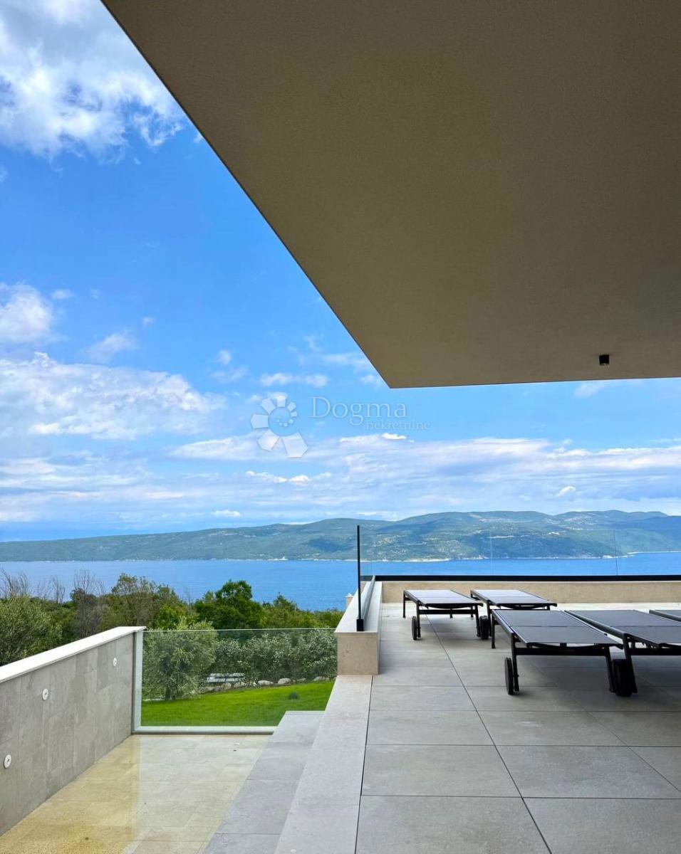 Hiša Rabac, Labin, 245,95m2