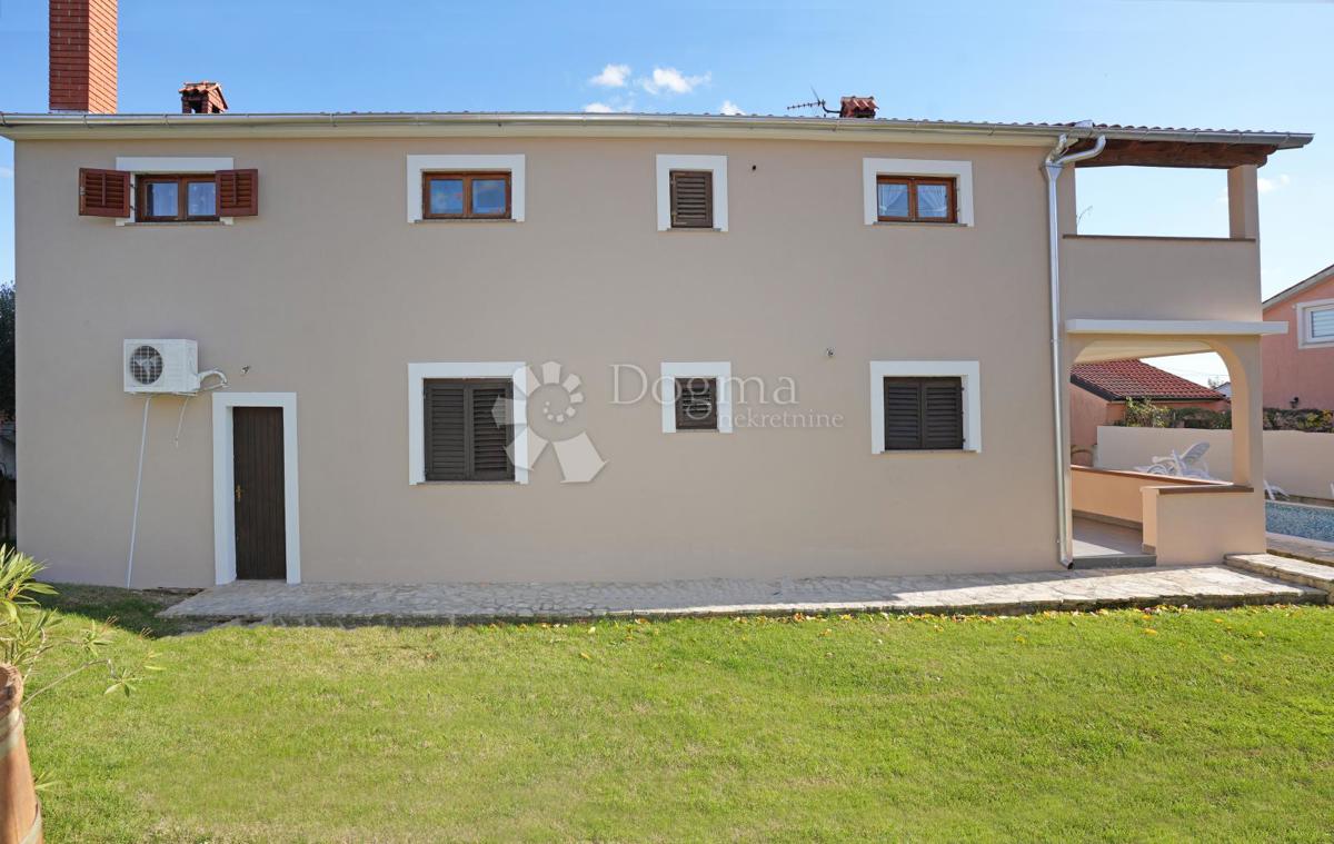 Hiša Loborika, Marčana, 220m2