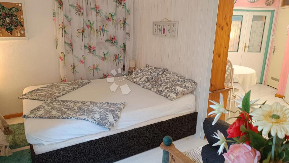 Stanovanje Malinska, Malinska-Dubašnica, 158m2