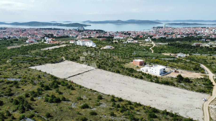 Zemljišče Vodice, 800m2