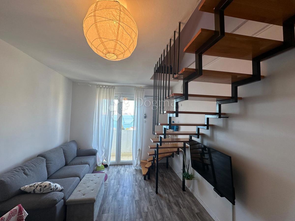 Apartma Karlobag, 75m2