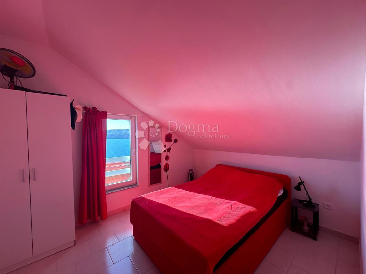 Apartma Karlobag, 75m2