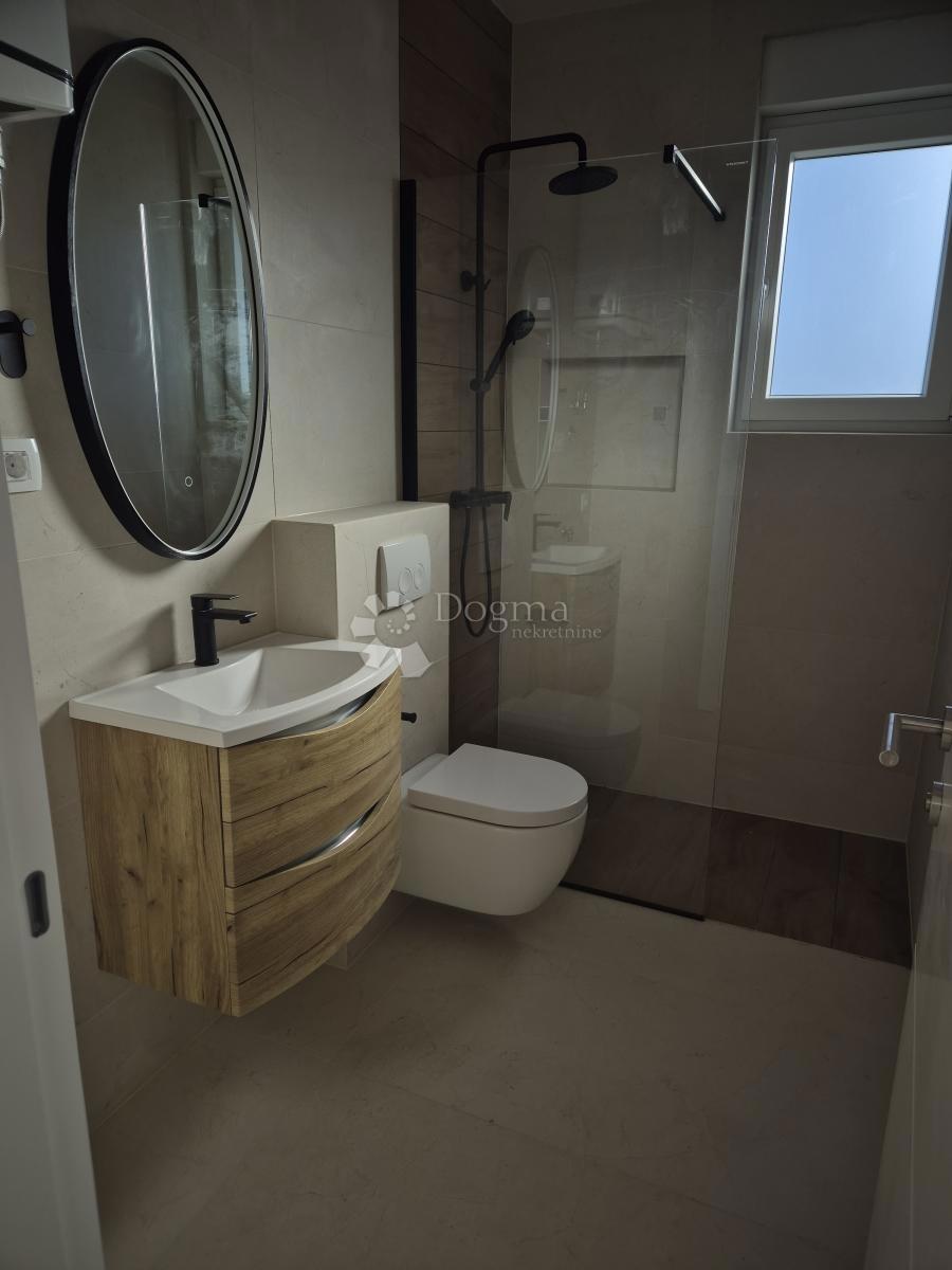 Apartma Brodarica, Šibenik - Okolica, 111,18m2
