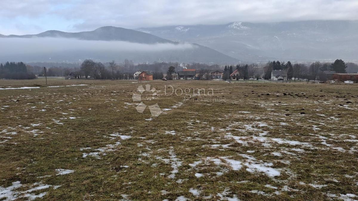 Zazidljivo zemljišče Korenica, Plitvička Jezera, 9.232m2