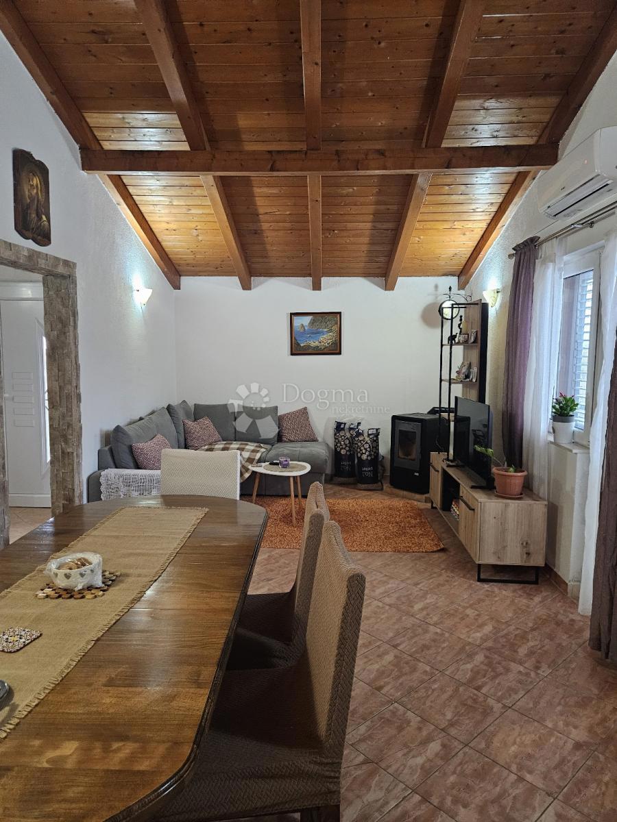 Hiša Polača, 88m2