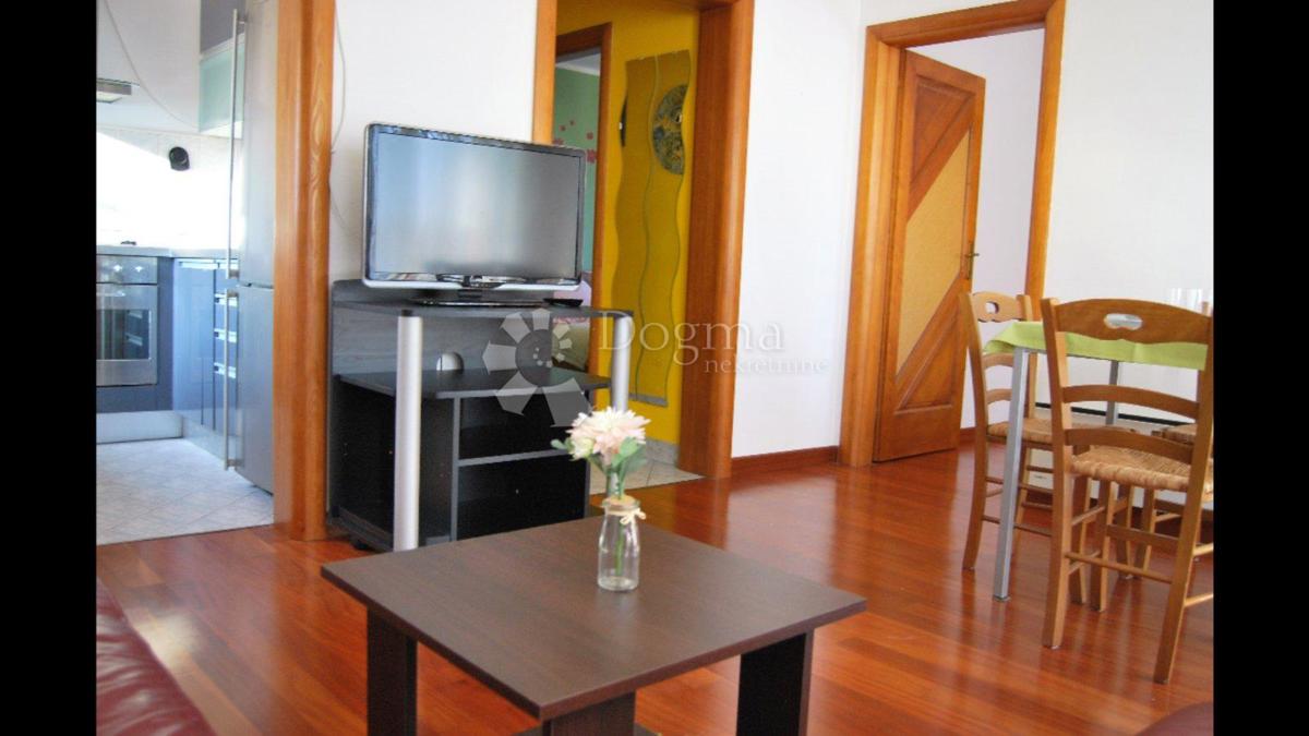 Stanovanje Centar, Rijeka, 51,41m2