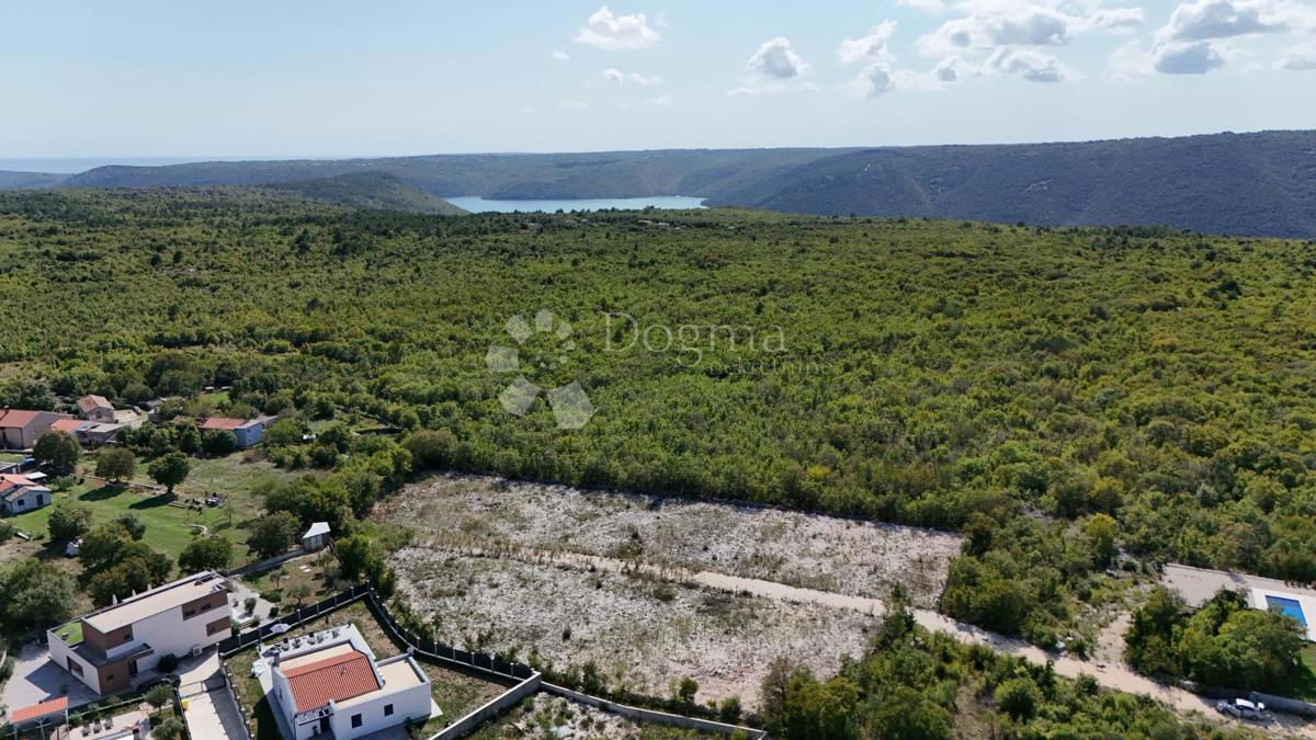 Zemljišče Labin, 790m2