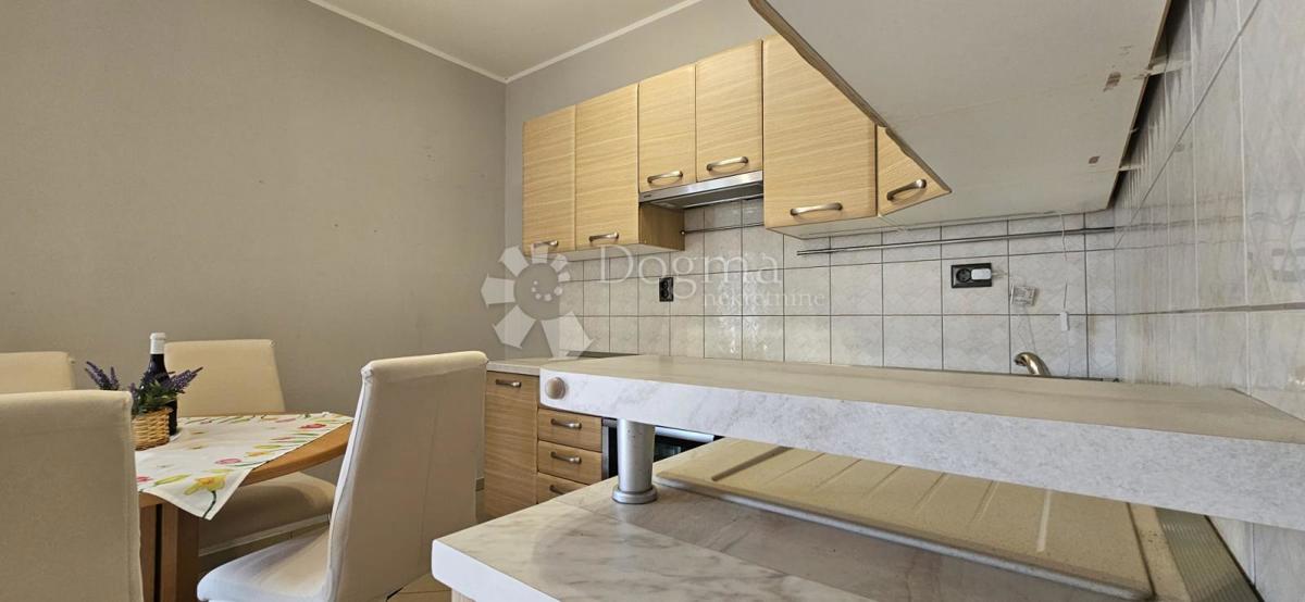 Stanovanje Valmade, Pula, 60m2