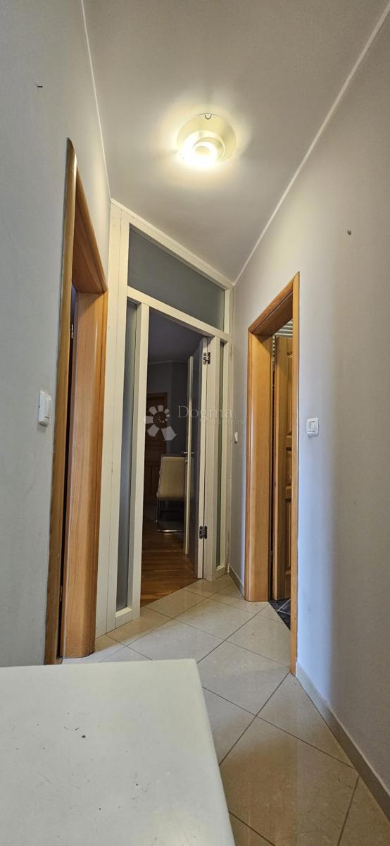 Stanovanje Valmade, Pula, 60m2