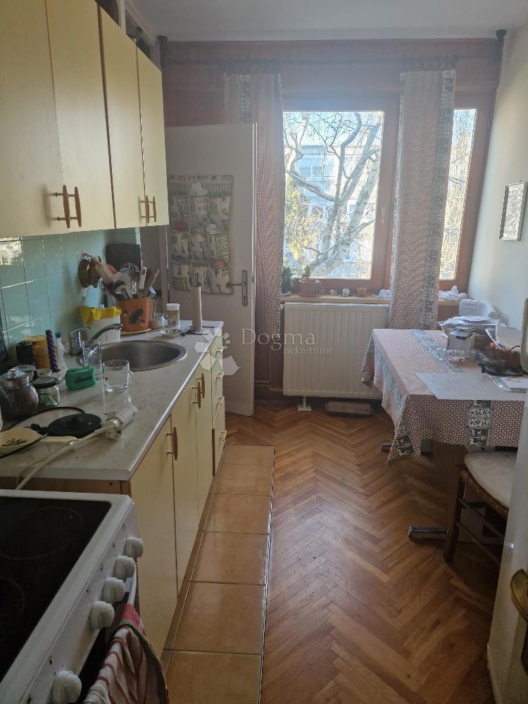 Stanovanje Folnegovićevo naselje, Peščenica - Žitnjak, 46,94m2