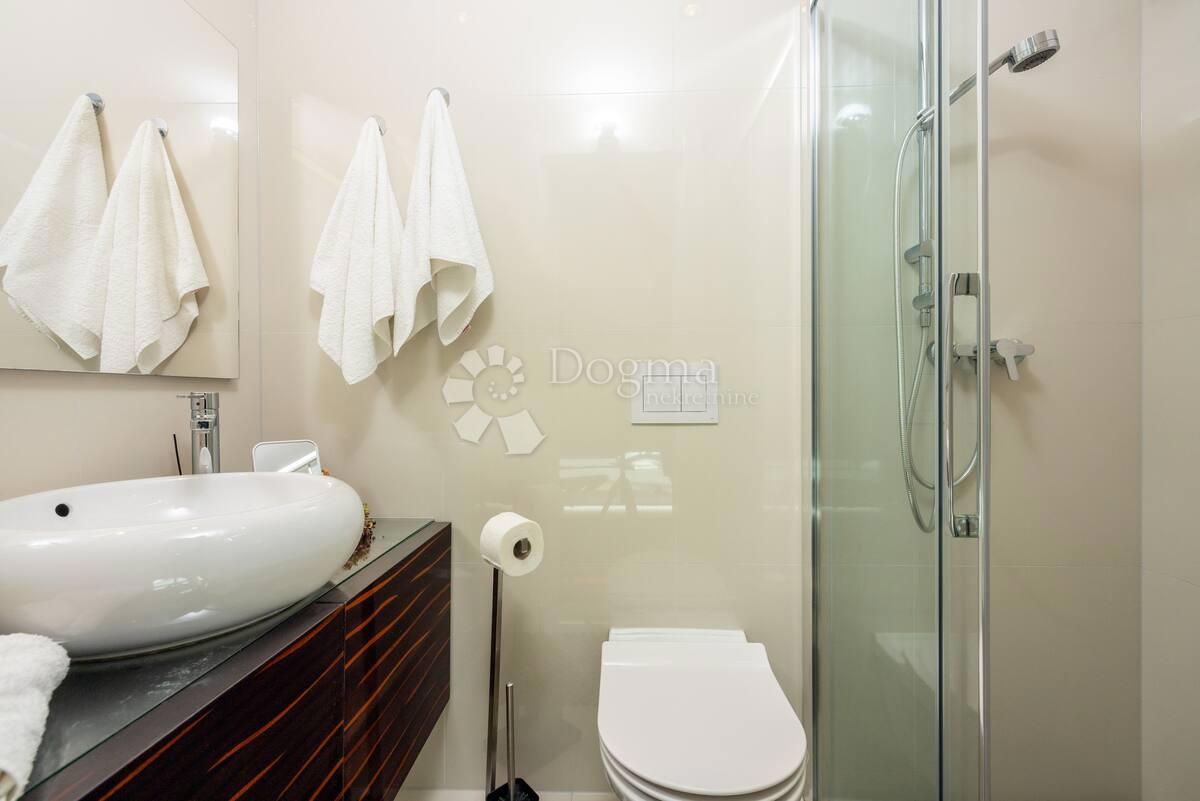 Apartma Malinska, Malinska-Dubašnica, 63m2