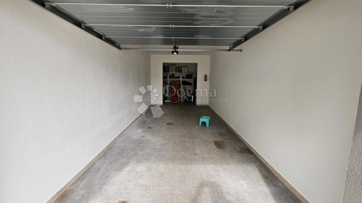Stanovanje Monvidal, Pula, 61,39m2