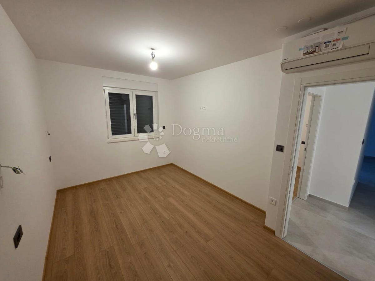 Stanovanje Primošten, 68,36m2