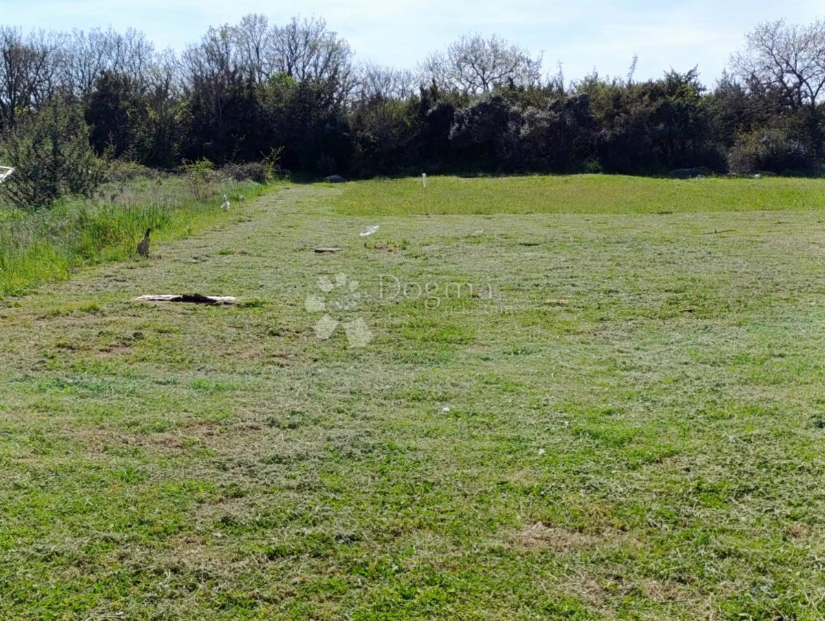 Zazidljivo zemljišče Donje Raštane, Sveti Filip I Jakov, 770m2