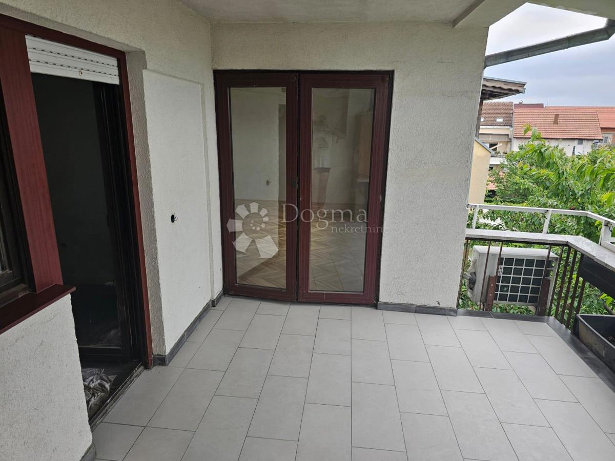 Stanovanje Kromosovo naselje, Velika Gorica, 103,50m2