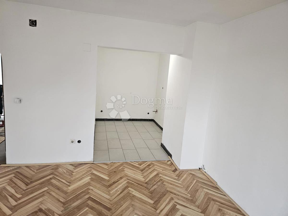 Stanovanje Kromosovo naselje, Velika Gorica, 103,50m2