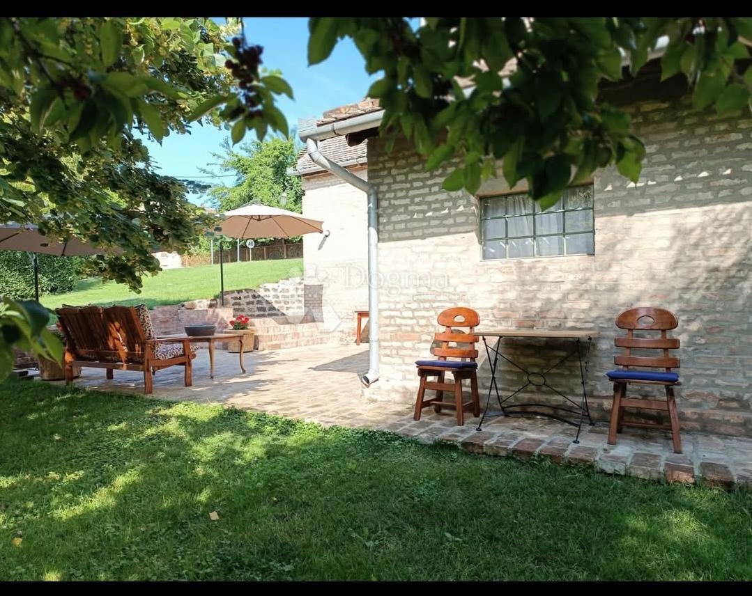 Hiša Suza, Kneževi Vinogradi, 214m2
