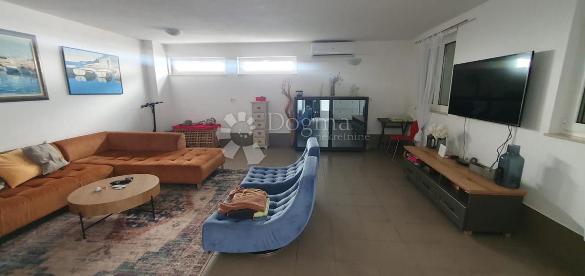 Hiša Diklo, Zadar, 123m2
