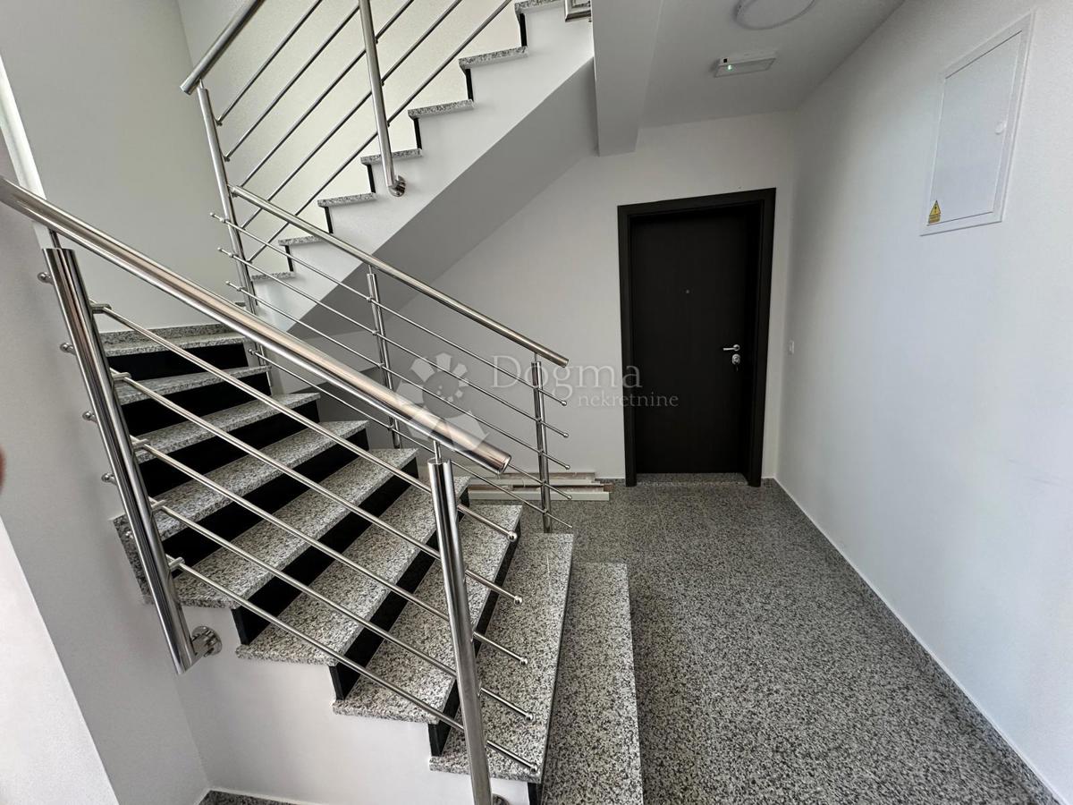 Apartma Novalja, 84,32m2