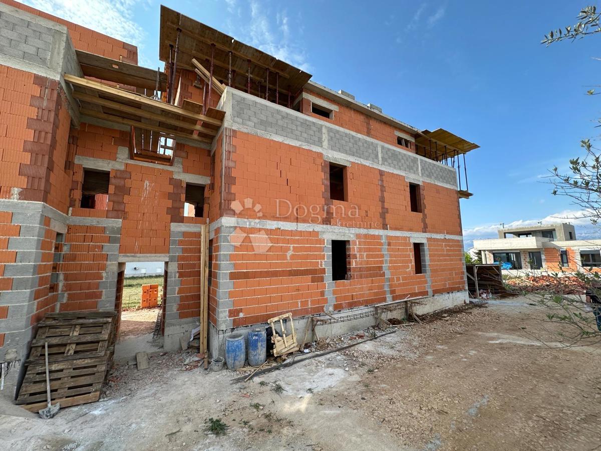 Stanovanje Mulo, Vrsi, 120m2
