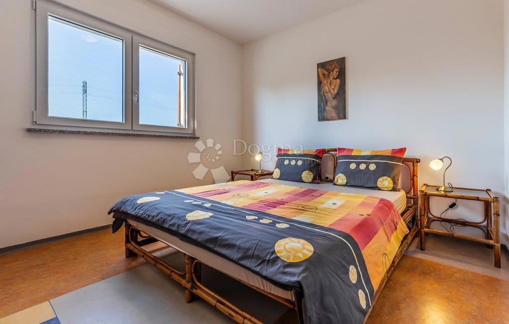 Hiša Medulin, 230m2