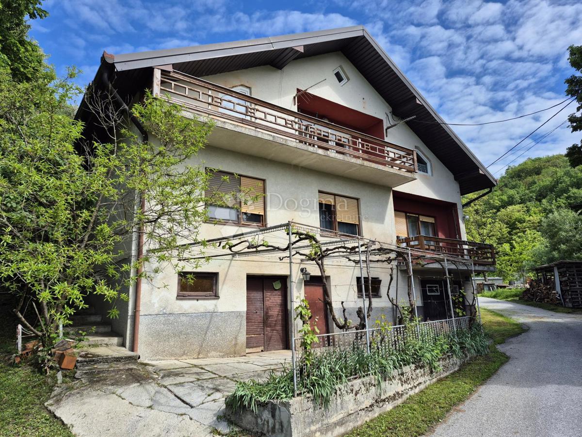 Hiša Radoboj, 320m2