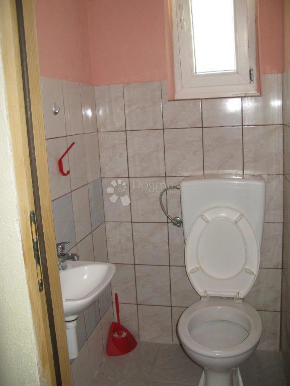 Hiša Bilaj, Gospić - Okolica, 110m2