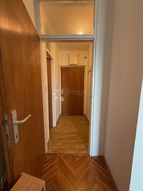ČUDOVITO APARTMA Z POGLEDOM NA MORJE - SENJ, V BLIŽINI PLAŽE!