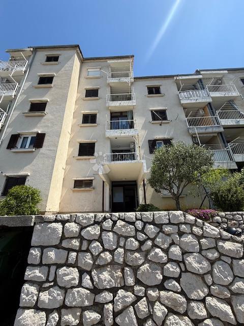 ČUDOVITO APARTMA Z POGLEDOM NA MORJE - SENJ, V BLIŽINI PLAŽE!