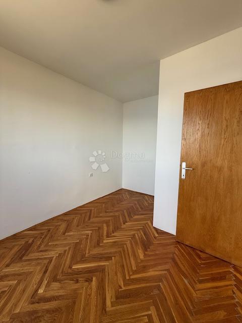 ČUDOVITO APARTMA Z POGLEDOM NA MORJE - SENJ, V BLIŽINI PLAŽE!