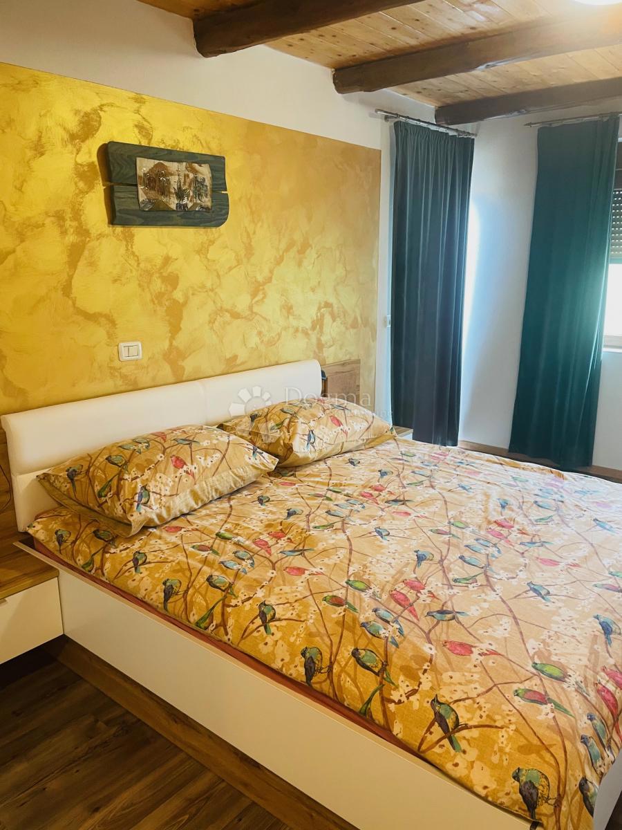 Hotel Buje, 1.229m2