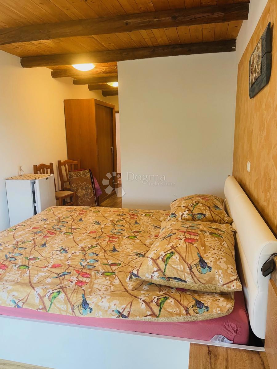 Hotel Buje, 1.229m2