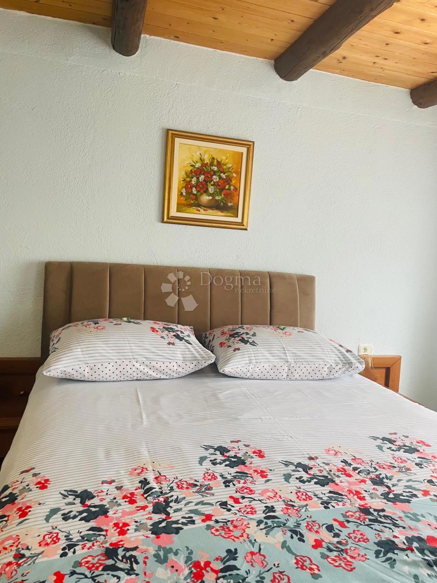 Hotel Buje, 1.229m2