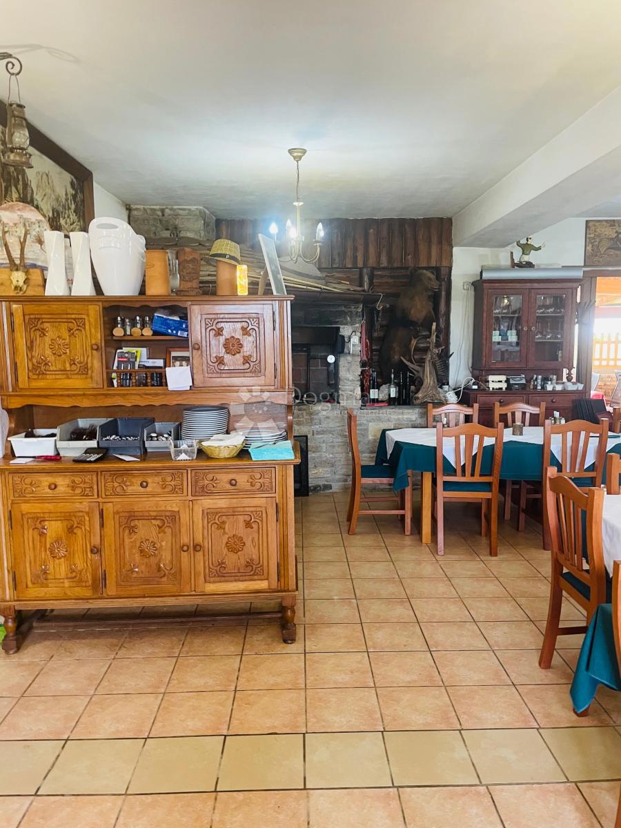 Hotel Buje, 1.229m2