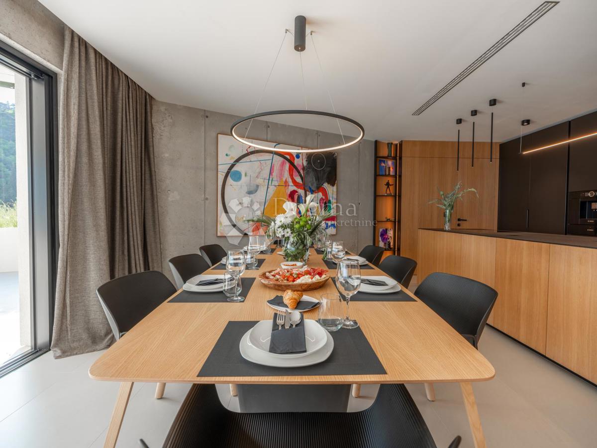 Hiša Mošćenice, Mošćenička Draga, 736m2