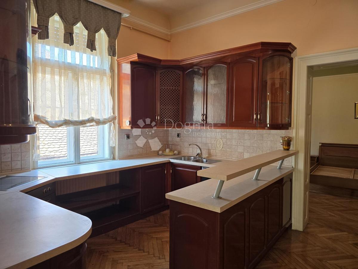 Stanovanje Centar, Varaždin, 182m2