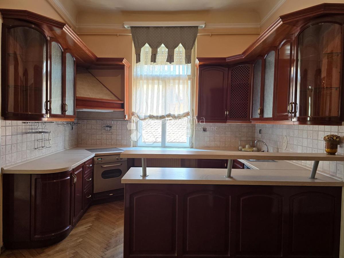 Stanovanje Centar, Varaždin, 182m2