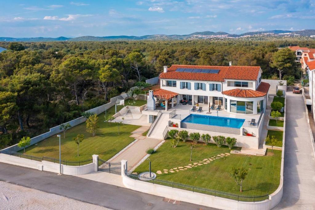 Hiša Zablaće, Šibenik - Okolica, 700m2