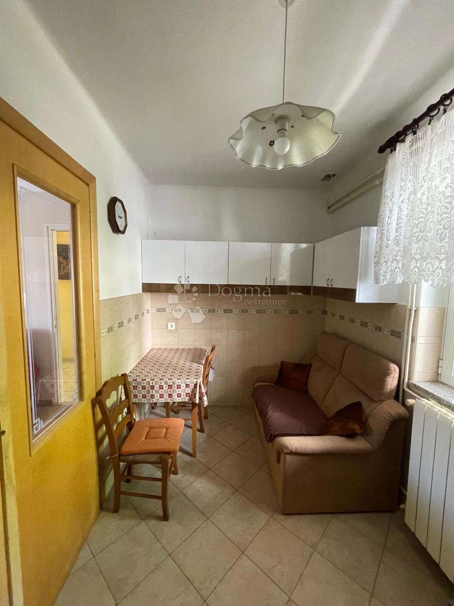 Hiša Bregi, Matulji, 415m2