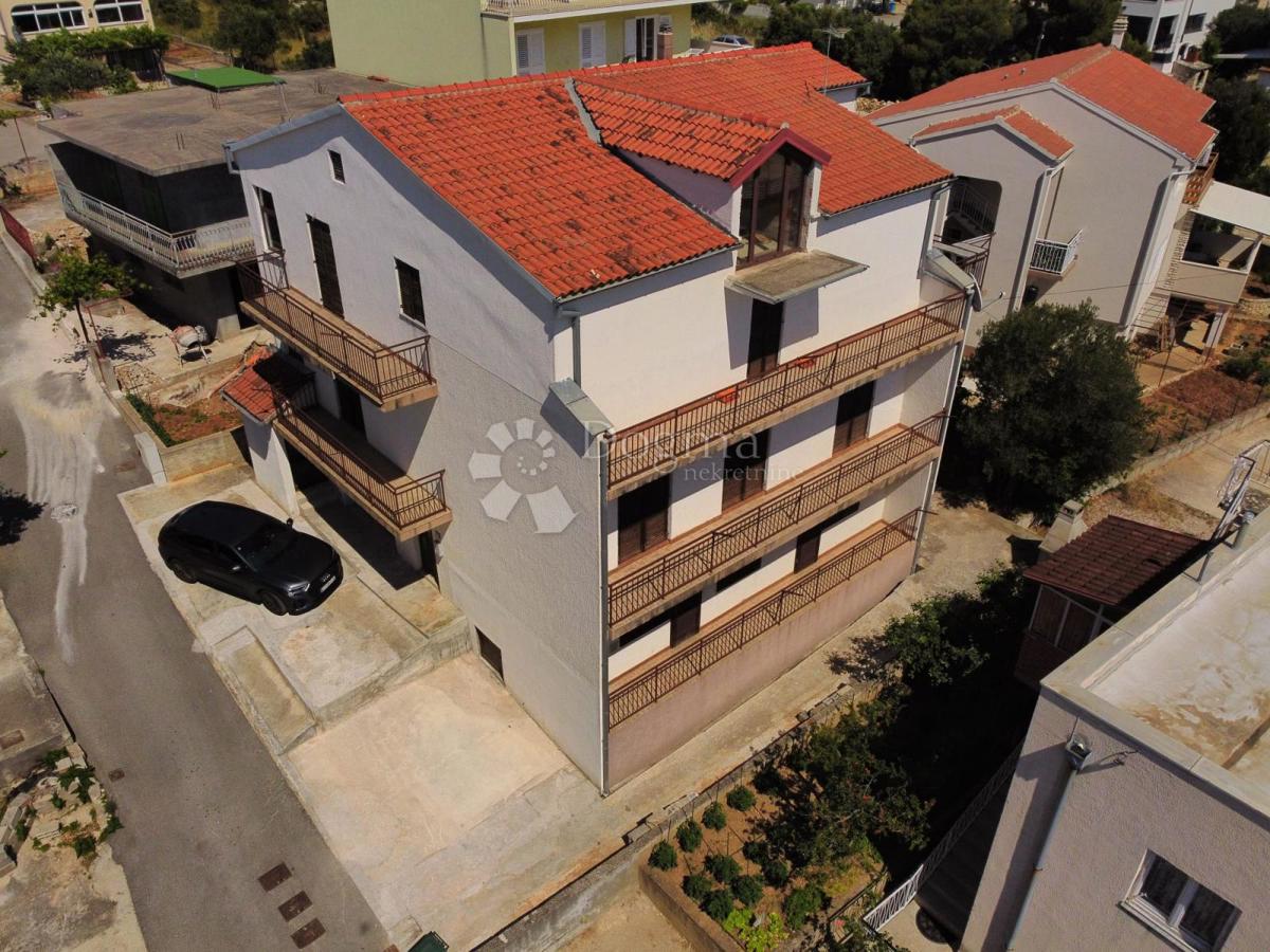 Hiša Brodarica, Šibenik - Okolica, 472m2