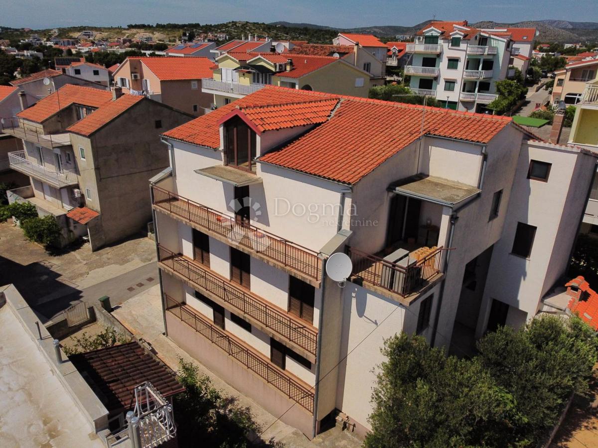 Hiša Brodarica, Šibenik - Okolica, 472m2