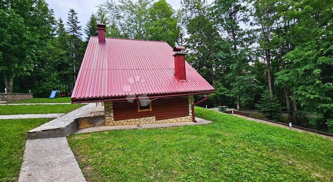 Hiša Jablan, Vrbovsko, 55m2
