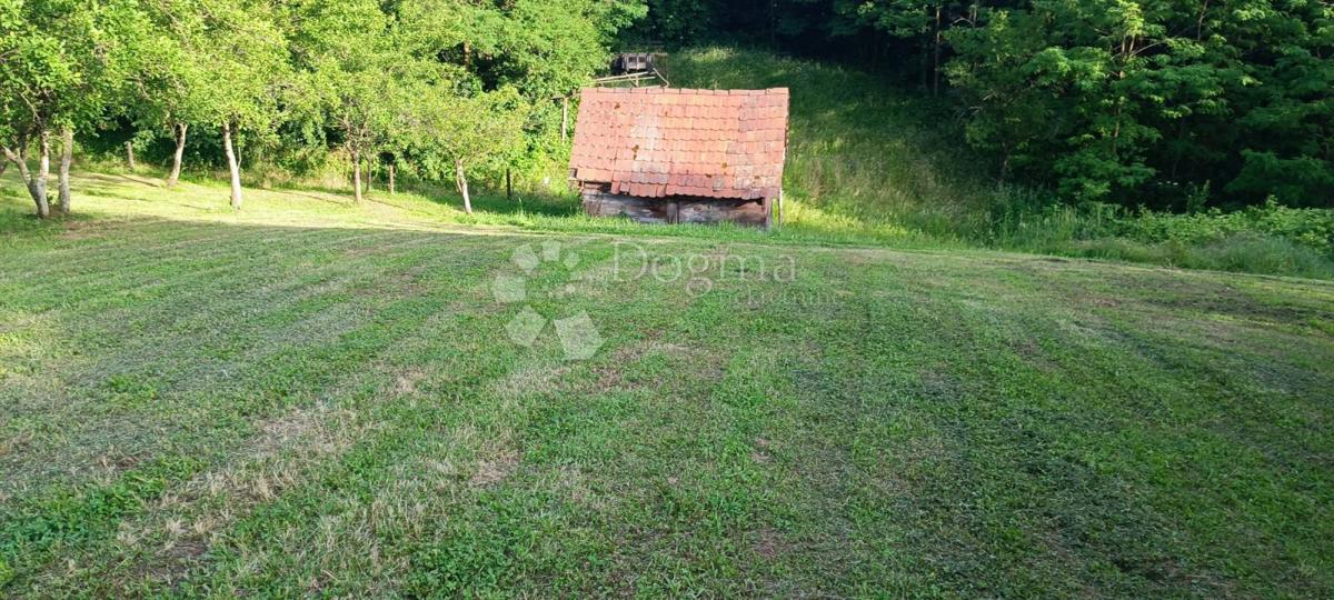 Zazidljivo zemljišče Hrebinec, Brckovljani, 758m2