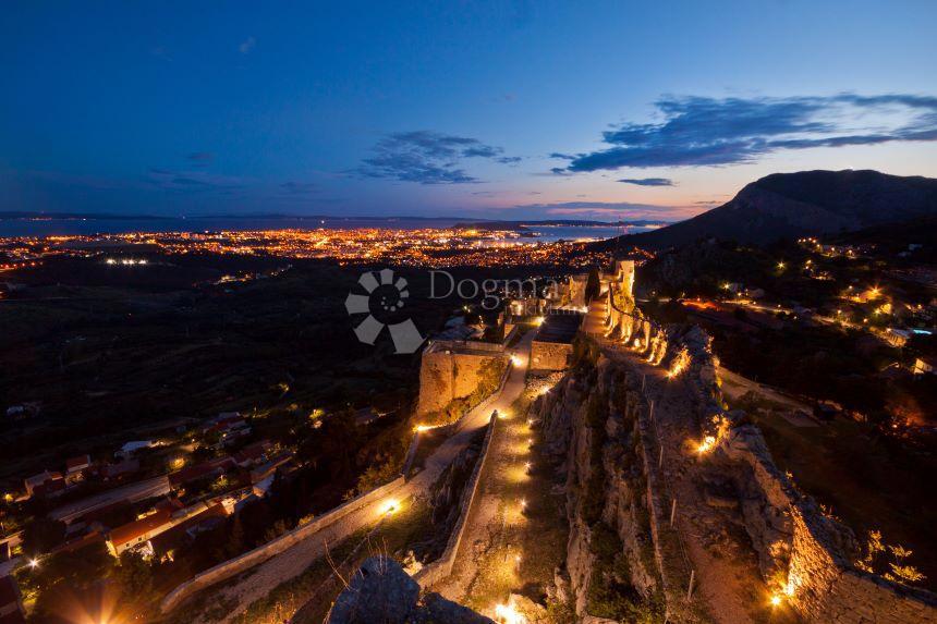 Hiša Klis, 422,23m2