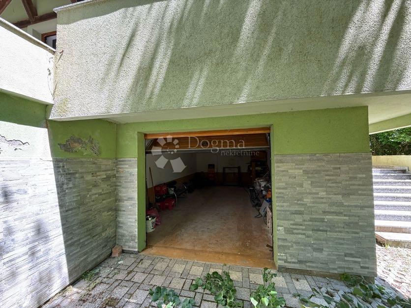 Hiša Brušane, Gospić - Okolica, 200m2