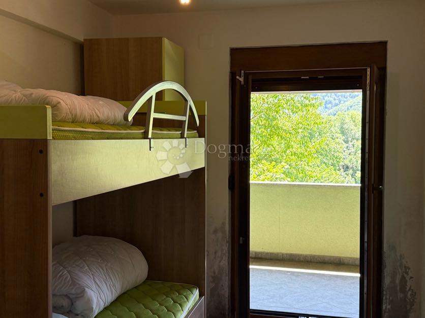 Hiša Brušane, Gospić - Okolica, 200m2