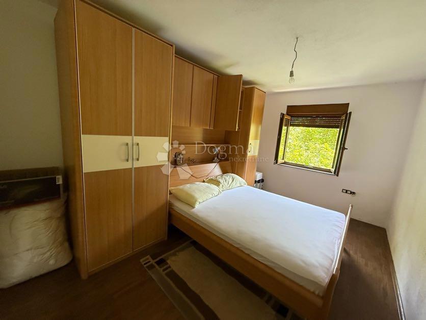 Hiša Brušane, Gospić - Okolica, 200m2