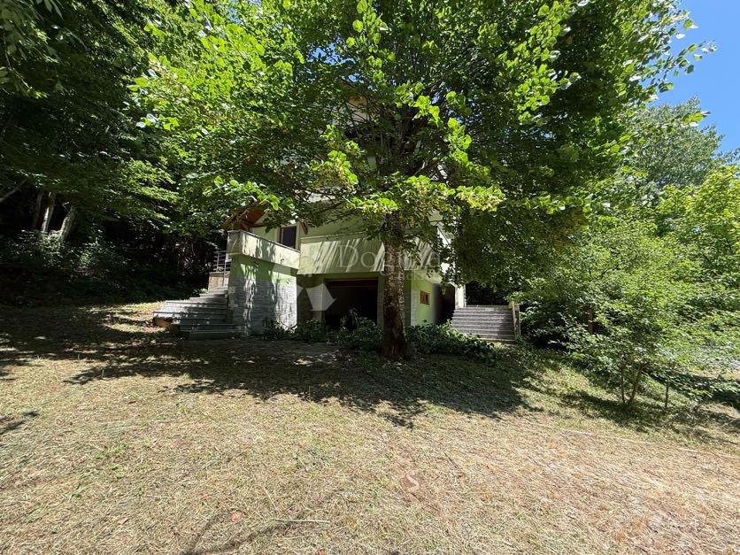 Hiša Brušane, Gospić - Okolica, 200m2