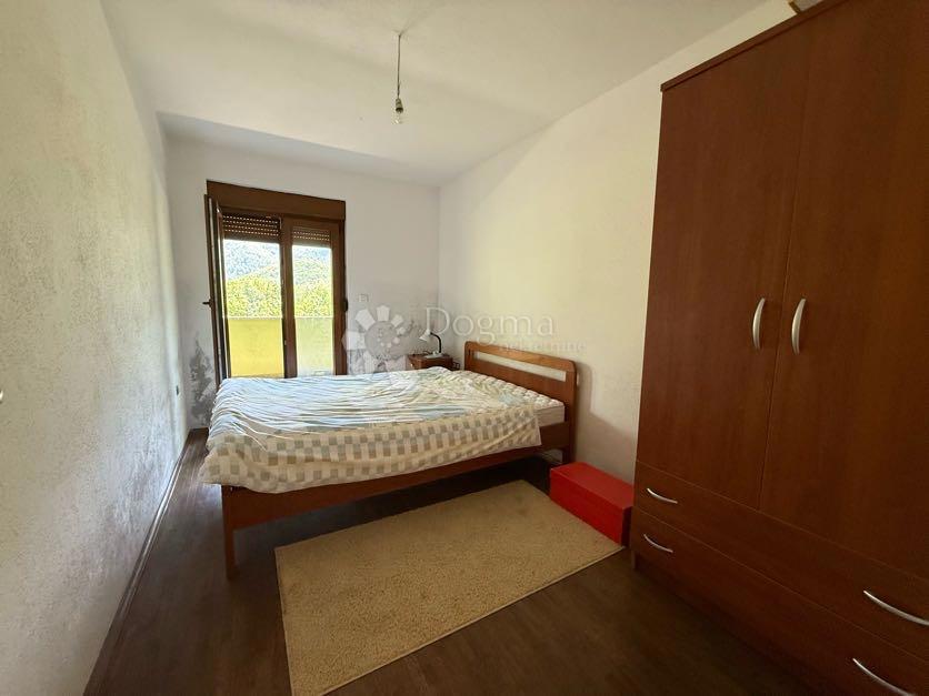 Hiša Brušane, Gospić - Okolica, 200m2