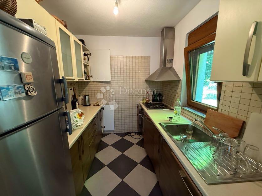 Hiša Brušane, Gospić - Okolica, 200m2